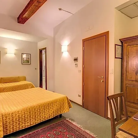 Rex Hotel