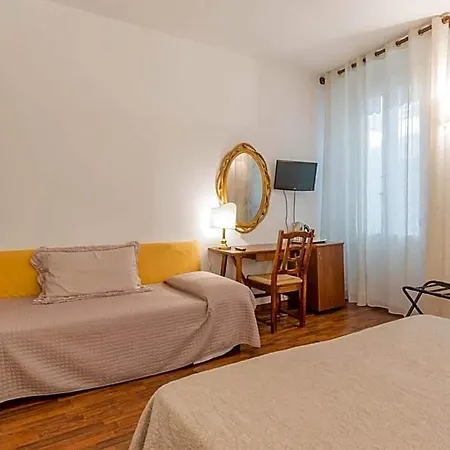 Rex Hotel 3*