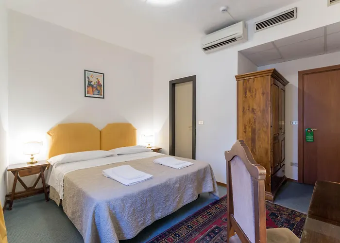 Rex Hotel