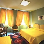 Rex Hotel